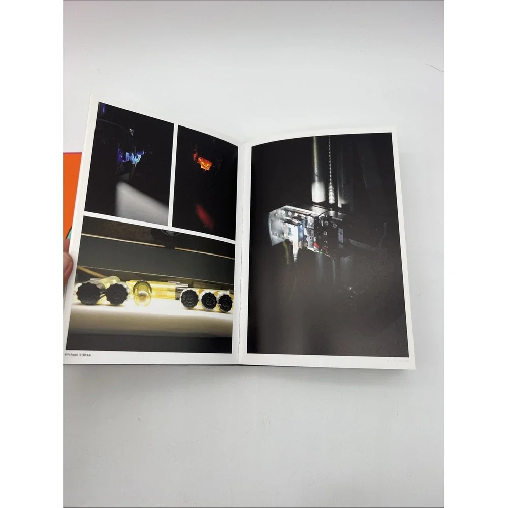 Science Suisse, 3037781459, Christian Eggenberger, New Book‎ With 2 DVD disk
